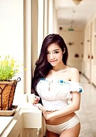 Elly Tran Ha